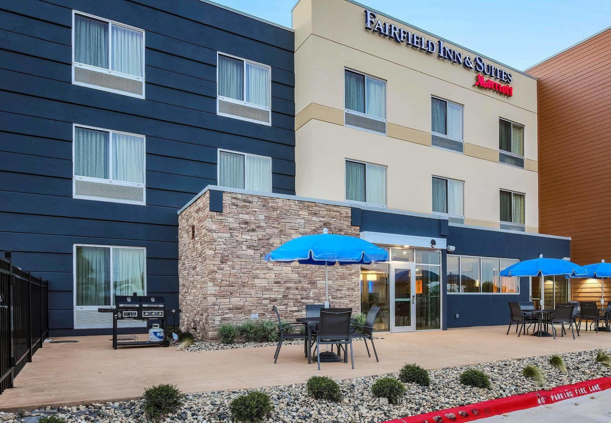 Fairfield Inn & Suites By Marriott Snyder Exteriör bild